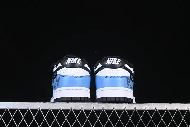 All categories Nk SB Dunk Series Nk SB Dunk Low High-end customized low-top sneakers Nike SB Dunk Low white, black and blue straps low-top casual sneakers DD1391-100
